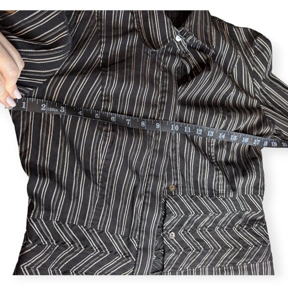 Debbie Shuchat Black White Pinstriped Long Sleeve Button Front French Cuffs Sz 6 - Picture 13 of 16
